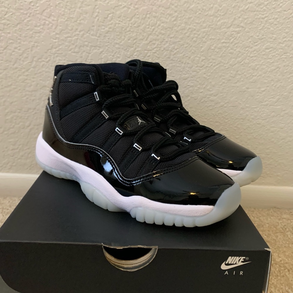 Jordan 11 Jubilee size 4Y